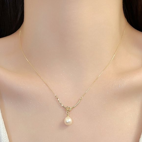 GOLIC Gold Pearl Knot Necklace - Picture 1 of 11